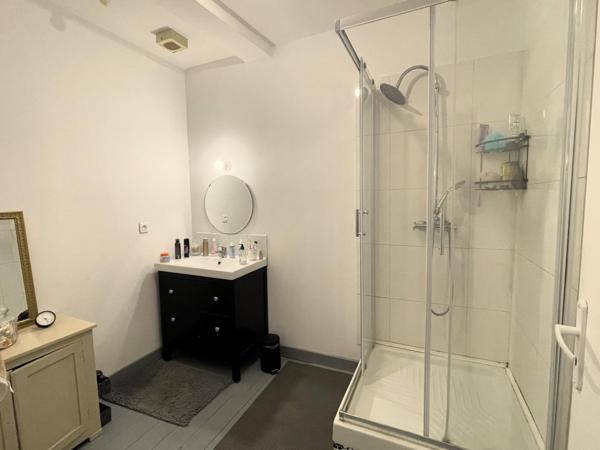 Spacieux appartement 4 piéces centre ville