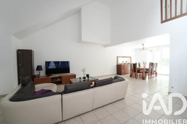 Maison à vendre 7 pièces 182 m² Cesson