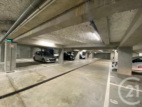 Parking à vendre  15 m 2   ROUEN  - 76