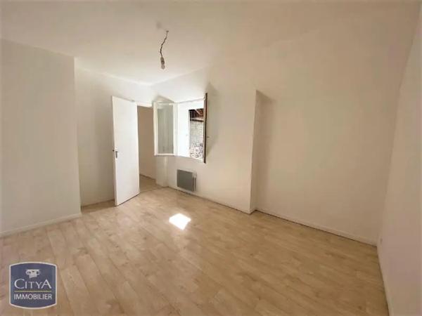 Appartement à louer 2 pièces 50.77m² Dieppe (76200)