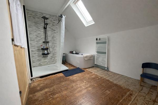 A VENDRE - Maison de charme à 10 min de CHAUMONT EN VEXIN - 4 chambres - 800 m² de terrain avec dépendance