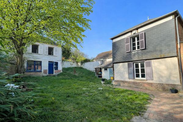 A VENDRE - Maison de charme à 10 min de CHAUMONT EN VEXIN - 4 chambres - 800 m² de terrain avec dépendance