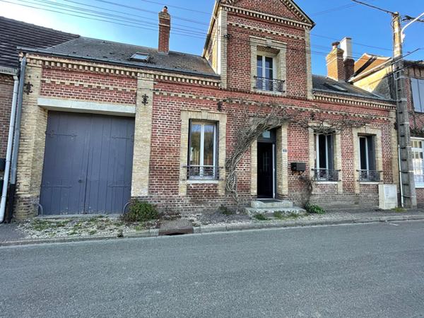 A VENDRE - Maison de charme à 10 min de CHAUMONT EN VEXIN - 4 chambres - 800 m² de terrain avec dépendance