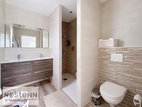 CHALLANS  Maison contemporaine de plain-pied avec grand garage et prestations de qualité !