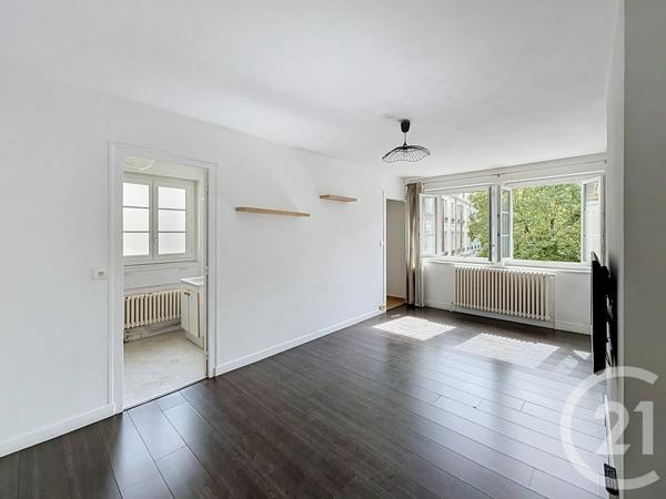 Appartement T2 à vendre  2 pièces - 43,63 m 2   DIJON  - 21