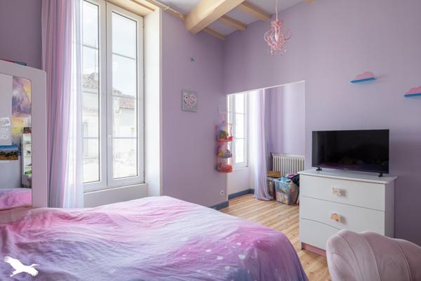 Maison à vendre 213 000 € Matha 6 p 173 m² DPE E