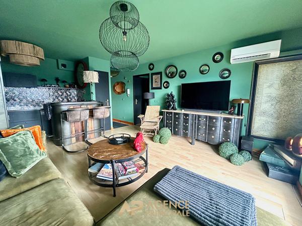 T2 - Ville en Bois - Vu Bassin des Chalutiers 335 000 € **  - Référence  MRGYOFF