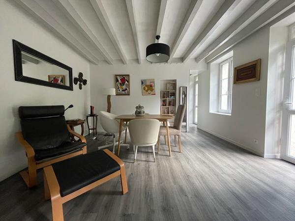 Maison ancienne rénovée - MONTHOU SUR CHER