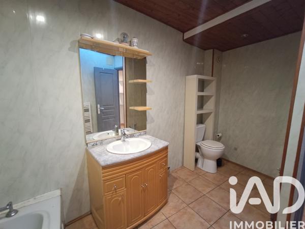 Immeuble à vendre 109 m² Bages