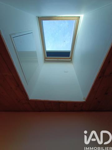 Immeuble à vendre 109 m² Bages