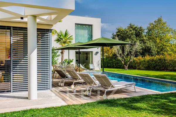 Villa d'architecte vue Sainte-Victoire