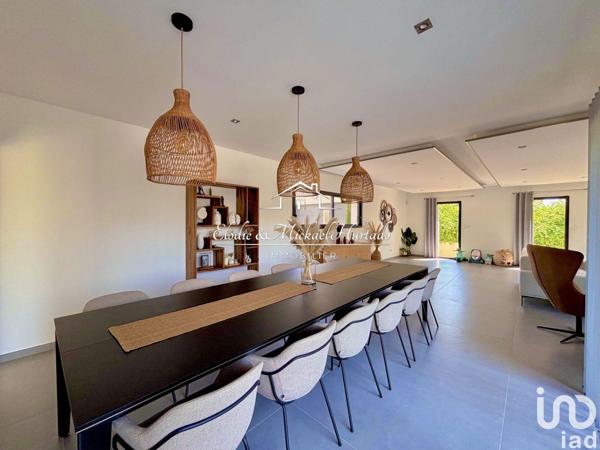 Maison à vendre 6 pièces 314 m² Le Pontet