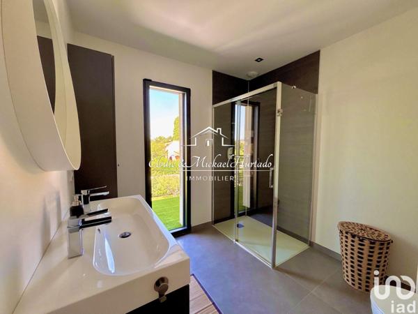 Maison à vendre 6 pièces 314 m² Le Pontet