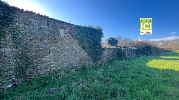 DEPENDANCE A RENOVER DIVATTE SUR LOIRE