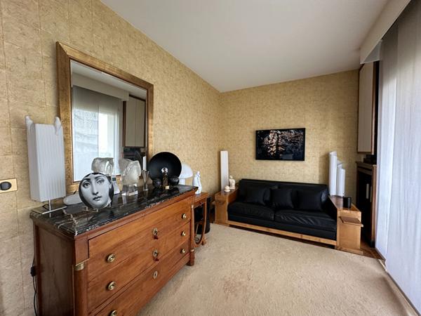 Appartement Neuilly Sur Seine 2 pièce(s) - Hôp. Américain- 60,24 m2 au sol + Cave