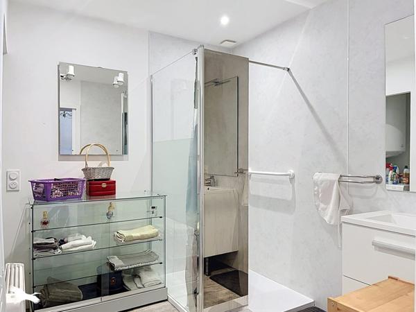 Maison à vendre 234 300 € Libourne 3 p 76 m² DPE C