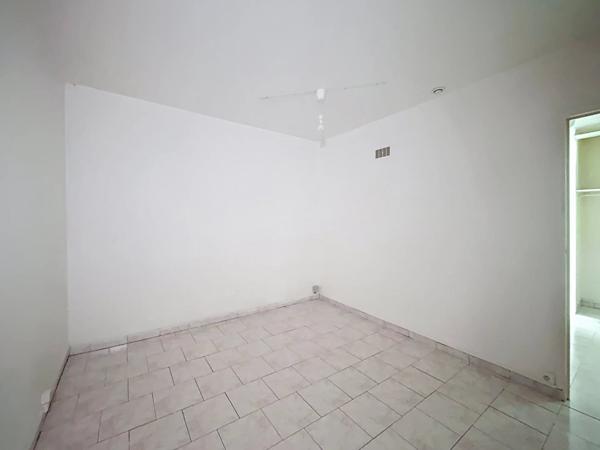 Location Local commercial à Thourotte