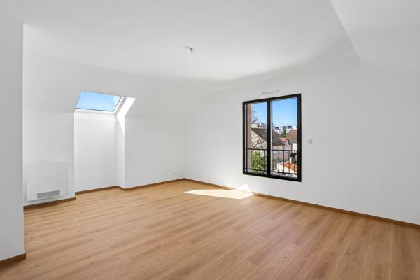 Quartier Palissy, maison de 219 m², 8 pièces