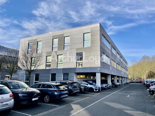 Bureaux à louer avec parkings à Marcq-en-Baroeul dans la zone de la Pilaterie