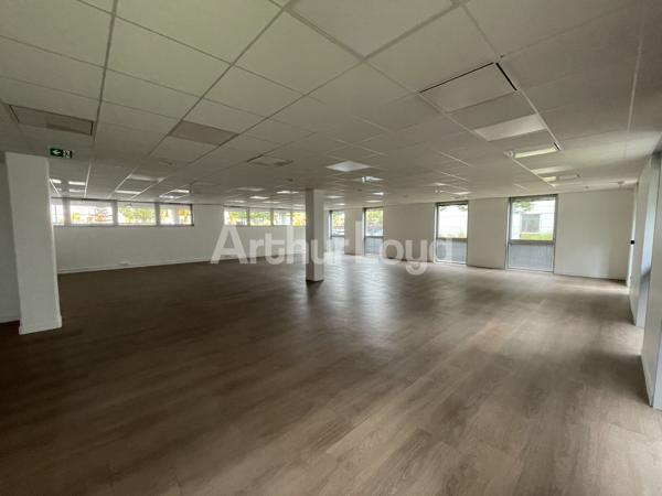 Bureaux à louer avec parkings à Marcq-en-Baroeul dans la zone de la Pilaterie