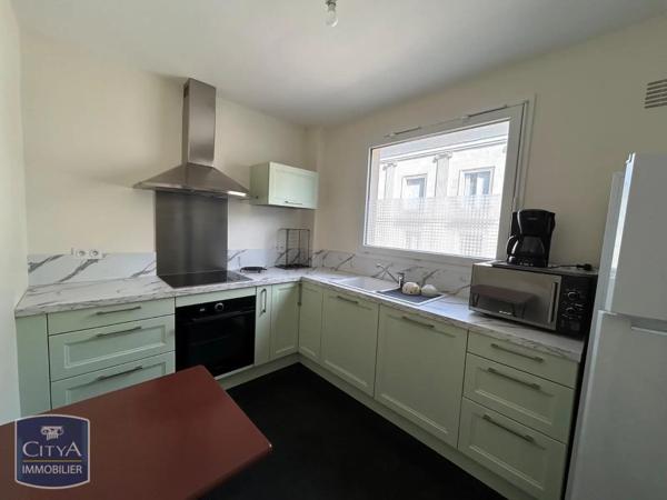 Appartement à louer 2 pièces 43.73m² Châtellerault (86100)