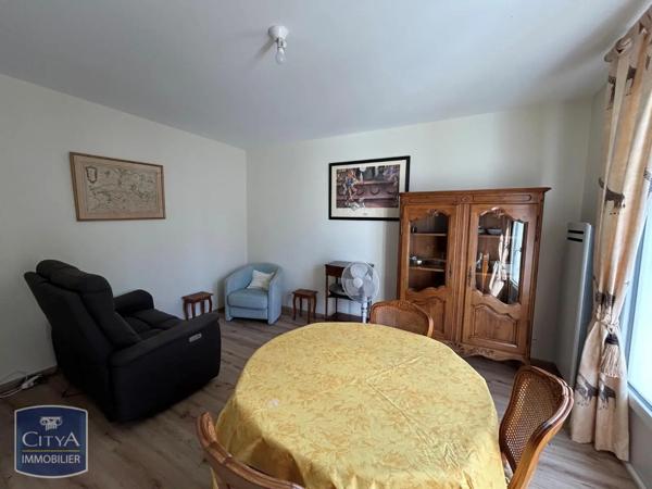 Appartement à louer 2 pièces 43.73m² Châtellerault (86100)