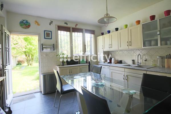 Maison 5 pièces - 165 m² Exclusivité efficity