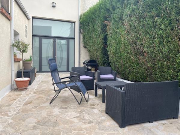 Saint-Germain-lès-Arpajon (91180) SAINT-GERMAIN-LES-ARPAJON - MAGNIFIQUE LOFT DE TYPE F4 - 78 M2 - ENTIEREMENT RÉNOVÉ