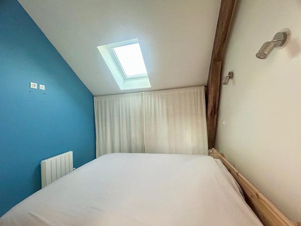 Saint-Germain-lès-Arpajon (91180) SAINT-GERMAIN-LES-ARPAJON - MAGNIFIQUE LOFT DE TYPE F4 - 78 M2 - ENTIEREMENT RÉNOVÉ