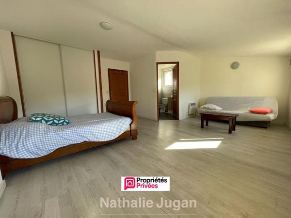 A vendre Maison atypique - Six Fours Les Plages 6P de 156.35 m2 avec garage et piscine