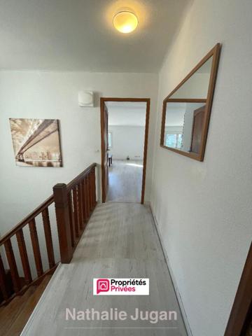 A vendre Maison atypique - Six Fours Les Plages 6P de 156.35 m2 avec garage et piscine
