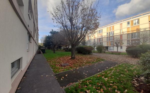 Appartement à vendre    3 pièces •  Vitry-sur-Seine