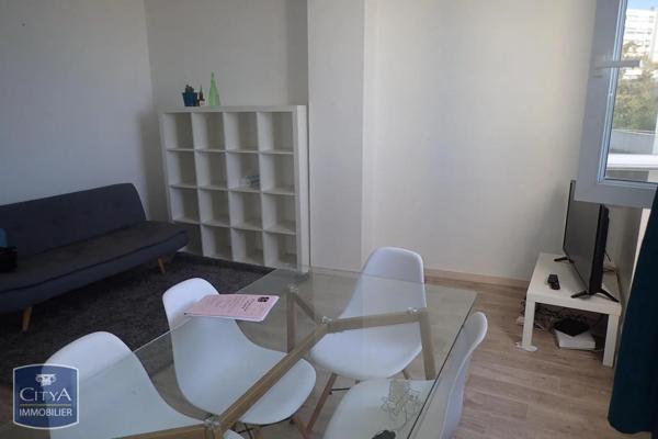 Appartement à louer 2 pièces 48.26m² Angers (49000)