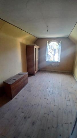 Maison à CHAMPS-SUR-TARENTAINE-MARCHAL, 15270 - 4 pièces 95m²