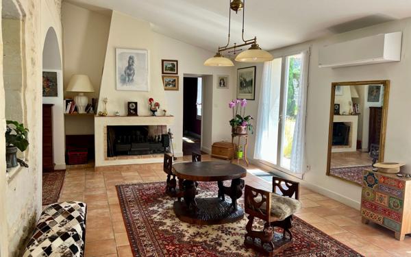 Maison à vendre    7 pièces • 226 m2 Semussac