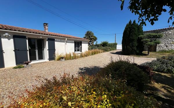 Maison à vendre    7 pièces • 226 m2 Semussac