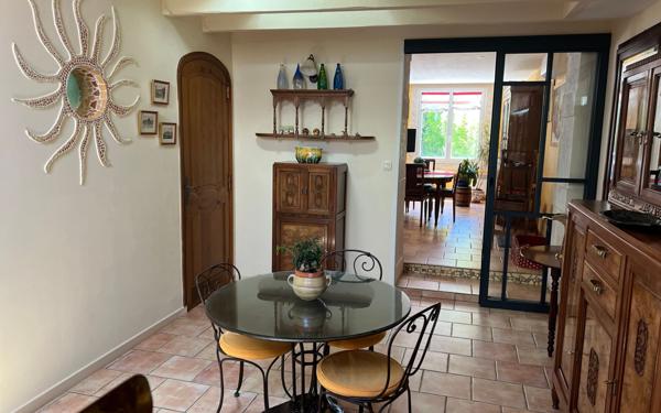 Maison à vendre    7 pièces • 226 m2 Semussac