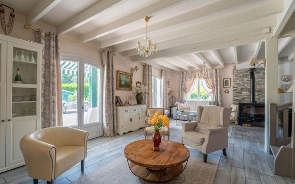 Maison à vendre    7 pièces •  Labouheyre