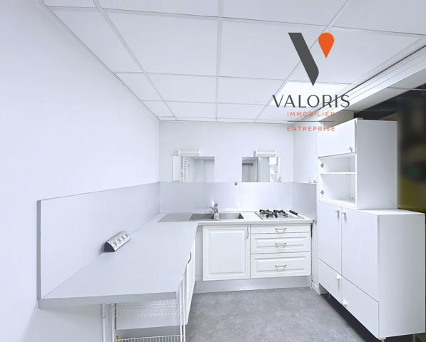 GRENOBLE-LOCATION-BUREAUX-PIED D'IMMEUBLE