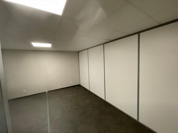 Béziers - CAP DOMITIA - proche Polygone et gare, Bureaux de 473 m2 à louer, état neuf