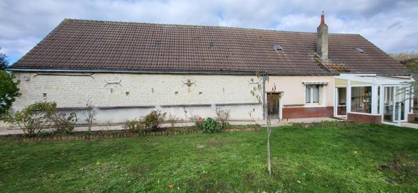 Jolie maison proche centre bourg terrain clos