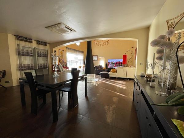 83520 ROQUEBRUNE SUR ARGENS MAISON D'HOTES  SUR 1 HECTARE