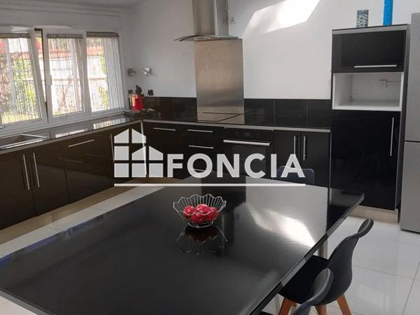 Location Maison 7 pièces 161.08 m² - 28 rue de Plaisance Creteil 94000