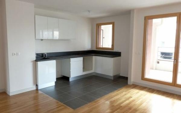 Appartement à vendre    4 pièces • 92,47 m2 Villeurbanne