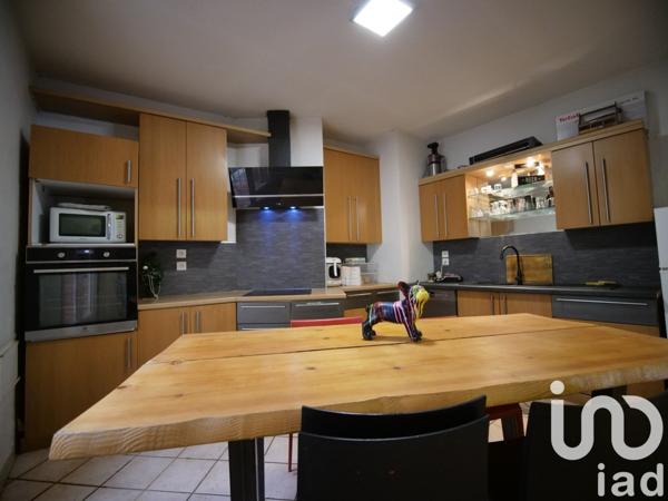 Maison 5 pièces de 114 m² à Pézilla-la-Rivière (66370)