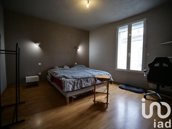 Maison 5 pièces de 114 m² à Pézilla-la-Rivière (66370)