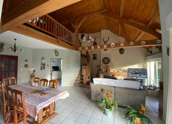 Maison à vendre    6 pièces •  Margon