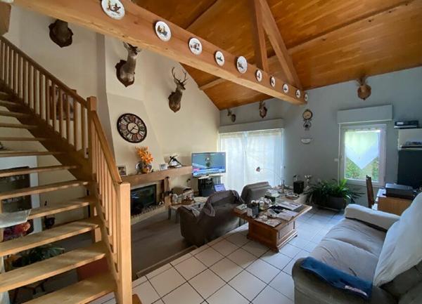 Maison à vendre    6 pièces •  Margon