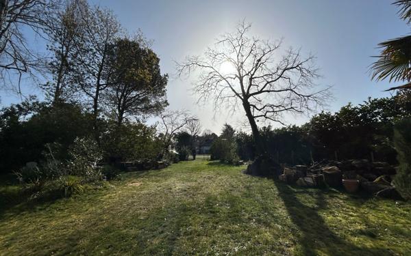 Maison à louer    5 pièces •  Mézos