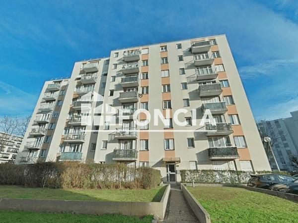 Location Studio 20.86 m² - 12-16 AV.DE LA DIVISION LECLER Le Bourget 93350